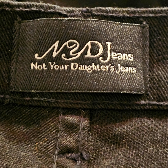 NYDJ Not Your Daughters Jeans side leg buttons Capri jeans NWOT - Picture 11 of 13